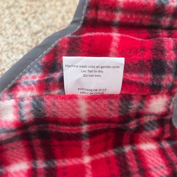 Red reflective coat for small dog or cat - by Frisco - Picture 7 of 7